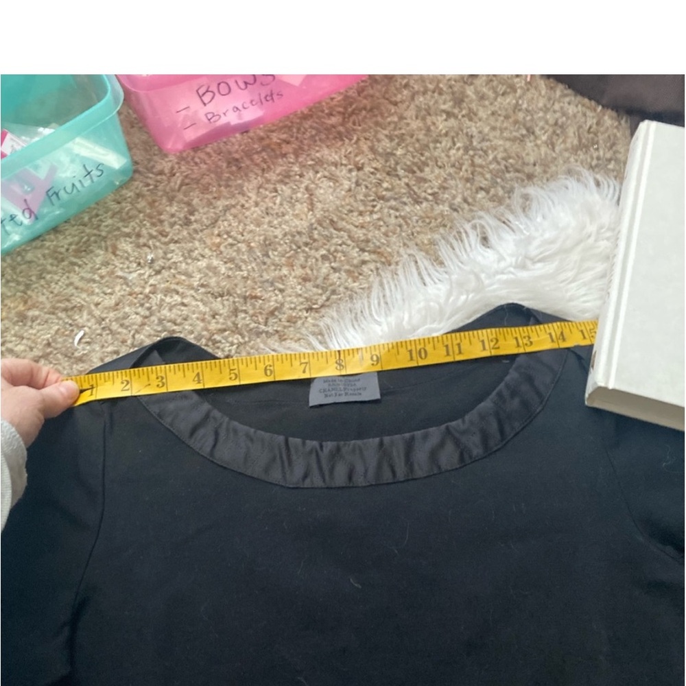 EXCELLENT LIKE NEW! Chanel 3/4 length sleeve Top Beauty Counter Top - Picture 11 of 14